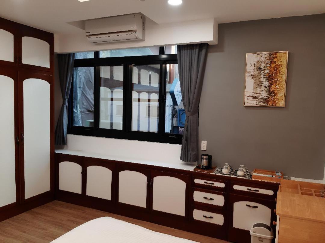 藏青民宿the Wind Guesthouse-Youth Inn Tainan Luaran gambar