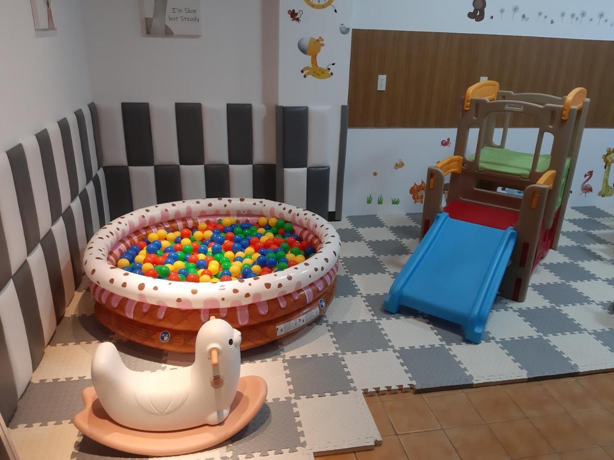 藏青民宿the Wind Guesthouse-Youth Inn Tainan Luaran gambar