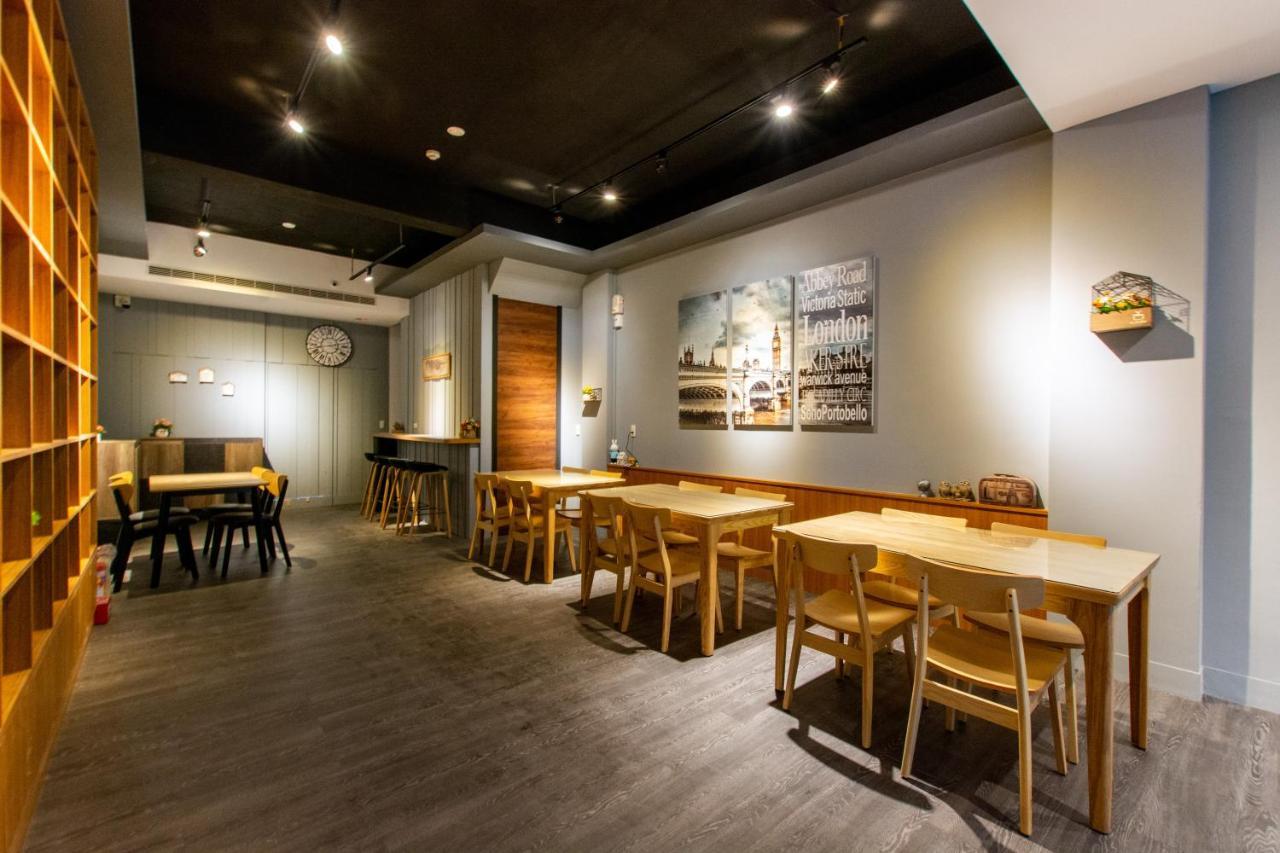 藏青民宿the Wind Guesthouse-Youth Inn Tainan Luaran gambar