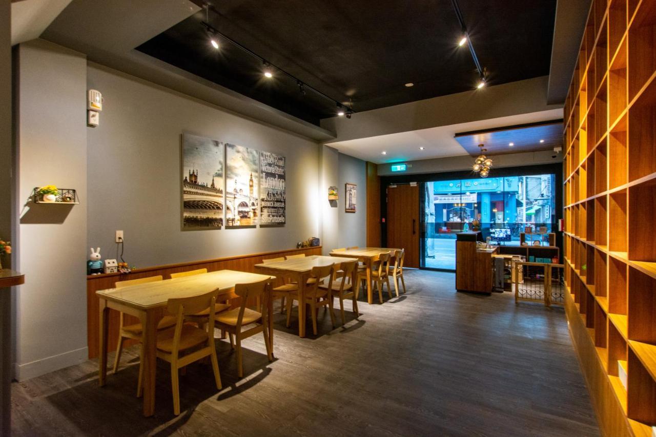 藏青民宿the Wind Guesthouse-Youth Inn Tainan Luaran gambar